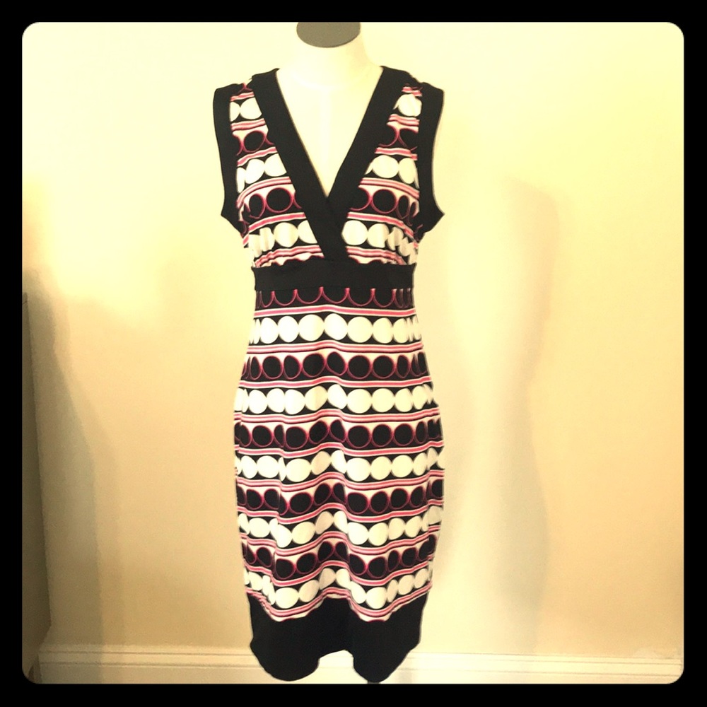Geometric print sleeveless dress